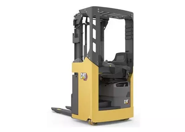 CAT NSS15N 6.5м с управлением сидя